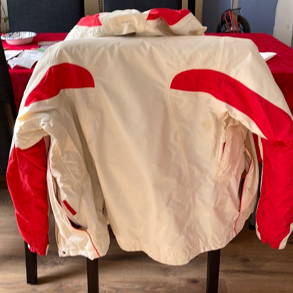 Ski snowboarding jacket
